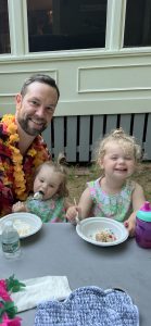 picture of Jerry Bulman eating ice cream with his daughters